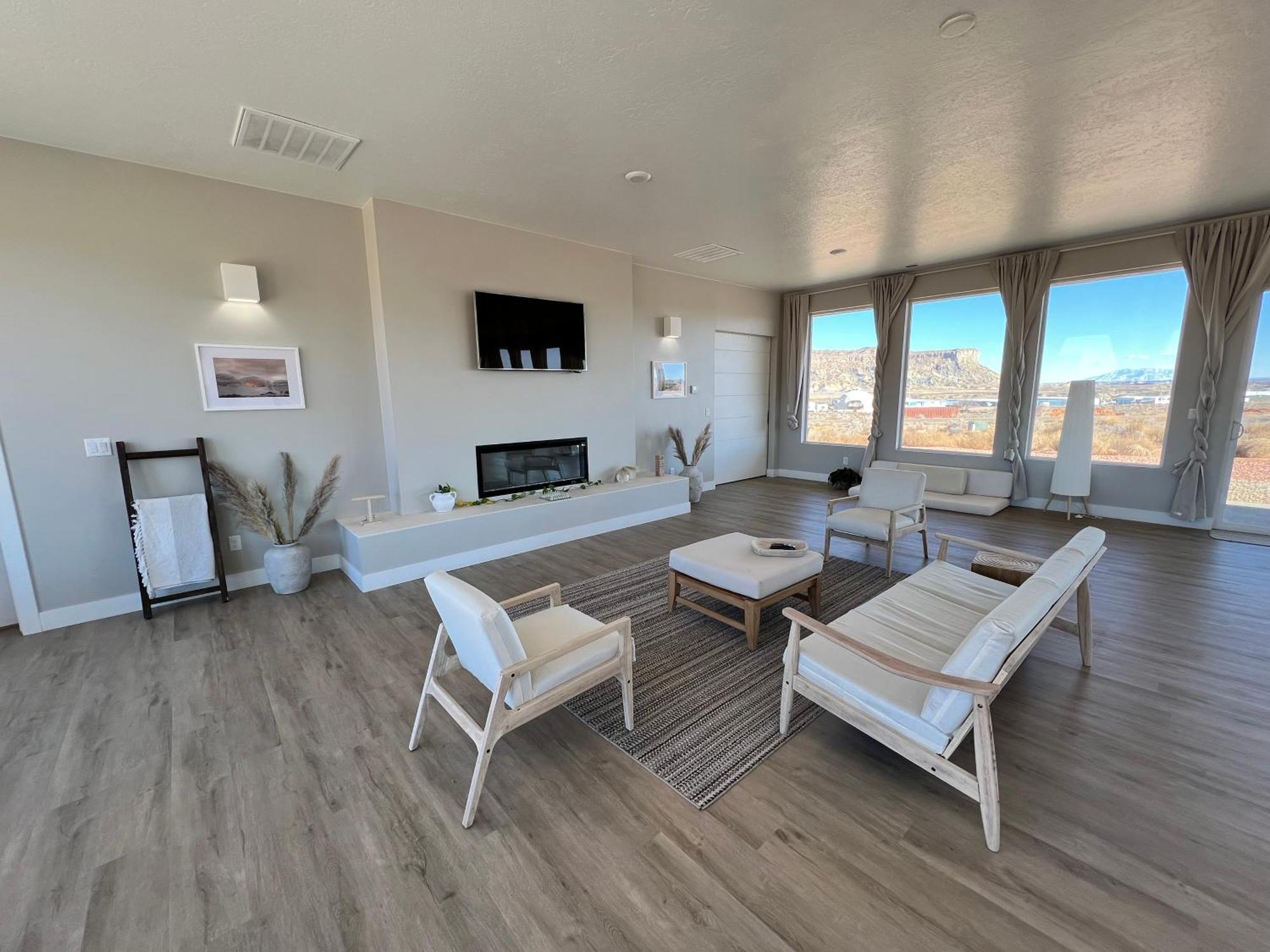 Canyon Oasis Suite With Grand Mesa View 빅 워터 외부 사진
